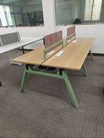 Poste de travail modulaire de luxe moderne pour 4 à 6 personnes, revêtement imitation bois, bureau anti-rayures, grand bureau collaboratif commercial