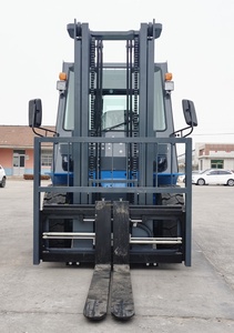 Động cơ ISUZU Cung cấp xe nâng DIESEL 4.5T 5 tấn với cabin kính lốp rắn chuyển động trái/phải ngã ba định vị Điều kiện Mới - Product Image 2