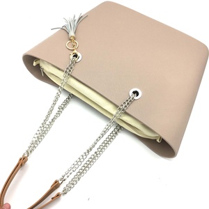 Nueva Bolsa de Playa, Bolso de Mano de Moda para Mujer, Bolsos de Hombro Femeninos Impermeables, Bolsa de Compras Desplegable Tipo Dumpling 2025 - Product Image 5