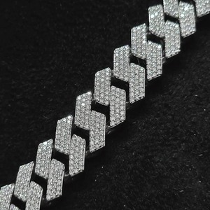 Cadena Cubana de Moissanita para Hombre, de Alta Calidad, con Incrustaciones de Diamantes, para Moda Urbana y Uso Diario, Disponible al Mejor Precio - Product Image 5