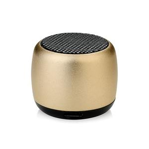 Mini Altavoz Inalámbrico Portátil para Exteriores con Diseño de Pistola de Acero, Tamaño Pequeño y Potencia de Bajos - Product Image 2