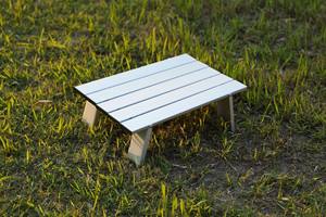 कस्टम एल्यूमीनियम मिश्र धातु तह टेबल हल्के पोर्टेबल मिनी टेबल आउटडोर फोल्डेबल स्टेनलेस स्टील रसोई भोजन होटल के लिए - Product Image 3