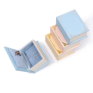 Boîte à bijoux en forme de livre en papier artistique avec intérieur en éponge, style européen, couvercle rabattable magnétique, bronzage personnalisable, boîte cadeau pour bijoux - Product Image 4