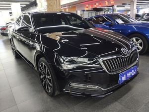 Nuova <span class=keywords><strong>SKODA</strong></span> Superb <span class=keywords><strong>2021</strong></span>, Berlina di Medie Dimensioni a Benzina, Turbo, Lussuosa, Modello di Punta 1.4T 2.0T 7DCT - Product Image 4
