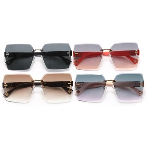 Gafas <span class=keywords><strong>de</strong></span> sol fotocromáticas <span class=keywords><strong>de</strong></span> <span class=keywords><strong>lujo</strong></span>, marca <span class=keywords><strong>de</strong></span> imitación, venta al por mayor, gran calidad, sin montura, 2022 - Product Image 5