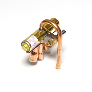 Vanne de réverser quatre voies Sanhua SHF-9H-35U-P 3 CV en cuivre pour climatiseur et pompe à chaleur - Product Image 1