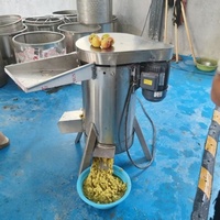 Grote industriële fruitpulpmachine voor het pellen, ontpitten en pulperen van jujubes, hawthorn, sinaasappels en pitaya.