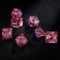 Joli jeu de dés polyédriques en résine bleu rose à motif floral pour joueur de RPG DND