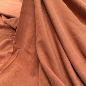 Ensemble hijab et foulard musulman pour femme, robe cadeau ornée de pierres, nouveau design en coton pakistanais - Product Image 1