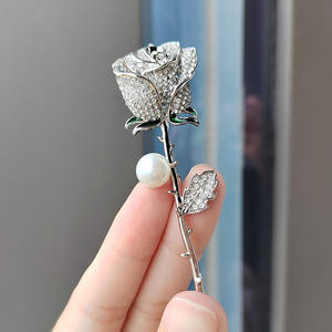 Broche de flor rosa de lujo al por mayor de moda para hombres y mujeres broche de diamante completo Pin vestido decoración joyería - Product Image 3