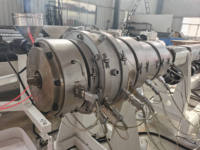 Machine d'extrusion d'occasion en plastique PE-HD pvc upvc pe ppr pex pour la fabrication de tuyaux coût de la ligne de production