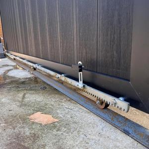 Villa entrepôt usine <span class=keywords><strong>extérieur</strong></span> grande <span class=keywords><strong>porte</strong></span> composite <span class=keywords><strong>bois</strong></span> plastique wpc électrique automatique - Product Image 3