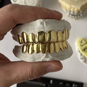 Grillz Hip-Hop Sur Mesure Ajusté Style Perm Cut en Argent 925 Plaququé Or Véritable, Grillz Dentaire Simple en Or Massif 10 Carats - Product Image 2
