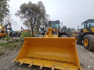 90% Nouvelles chargeuses sur pneus de marque d'occasion Excellente performance Assurance qualité Charge nominale de 5 tonnes Chargeuse frontale Composants du moteur - Product Image 2