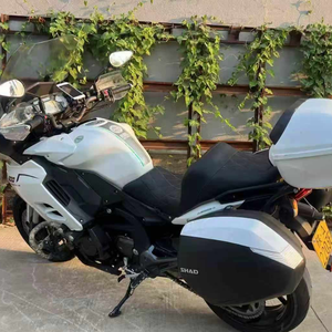Motocyclette de tourisme Benelli Huangxun <span class=keywords><strong>600</strong></span> d'occasion, excellent état, moteur quatre cylindres en ligne de <span class=keywords><strong>600</strong></span> cm³, ABS et coffres à bagages, entièrement fonctionnelle - Product Image 3