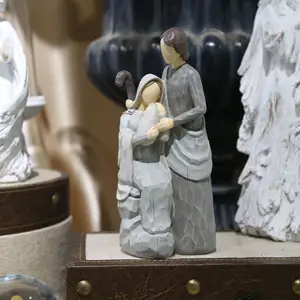 Stock artesanía de resina cálida familia estatuas religiosas católico INS emulación creativa artículos de grabado en madera escultura