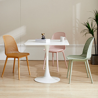 Table à manger carrée blanche décontractée moderne pour la maison petit appartement Tables basses de magasin de thé au lait ensemble de meubles de chaise
