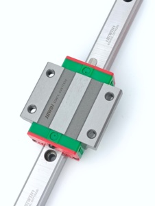 รางเลื่อนเหล็กประสิทธิภาพสูง HIWIN HGW30CC พร้อมหน้าแปลนสำหรับเครื่องจักร CNC ความแม่นยำสูง  ตลับลูกปืนรางประสิทธิภาพสูงรุ่นใหม่ - Product Image 3
