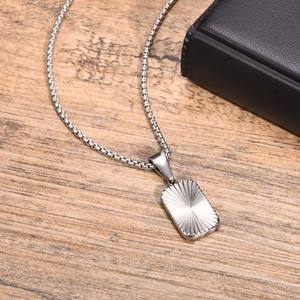 Europa y América 18K oro poating acero inoxidable venta al por mayor collares moda logo colgante nombre personalizado para hombres - Product Image 5