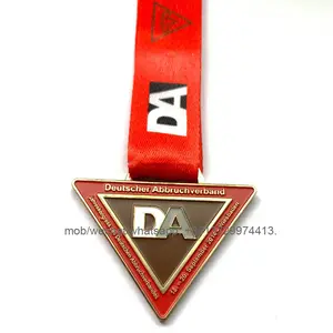 personalized triangle shape metal enamel awards medallion with ribbon factory wholesale