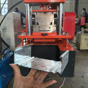 Machine de formage de rouleaux pour rayonnages d'entrepôt entièrement automatique Wadley, contrôlée par PLC, 5,5 kW, multi-tension (415/440/380/220V) - Product Image 6