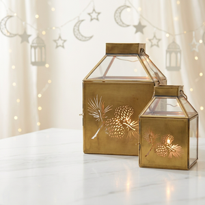 Venta al por Mayor de Mini Faroles Marroquíes de Latón Dorado, Estilo Clásico, Duraderos, con Recortes Florales Láser, Portavelas para Velas de Té, Decoración para el Hogar - Product Image 1