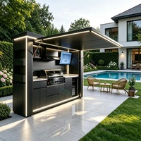 Kit Completo de Cozinha Externa em Aço Inoxidável 304 com Pia, TV Externa, Coifa e Geladeira – Design de Luxo para Jardim de Vila