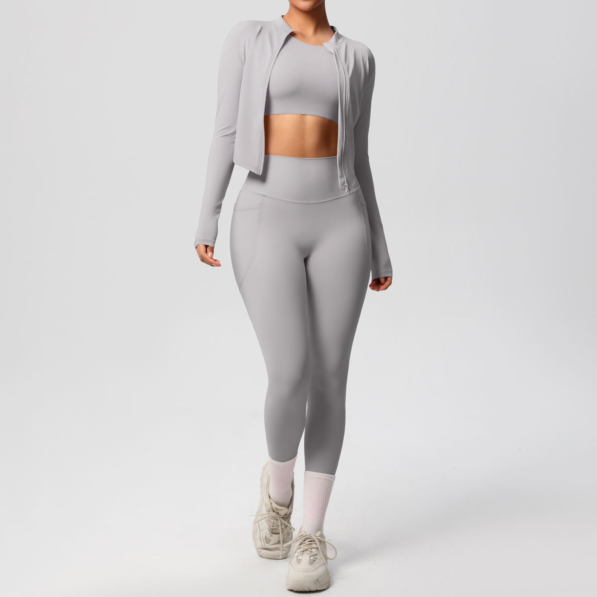 สีเทาอ่อน