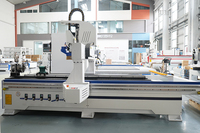 Routeur CNC de haute qualité à 3 axes pour le travail du bois A4-1530-L8-Pro avec table à vide simple et changeur d'outils automatique pour la gravure et la découpe du bois