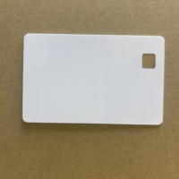 Carte PC personnalisée avec fenêtre transparente, impression UV holographique effet fantôme MCL/CLI et guilloche