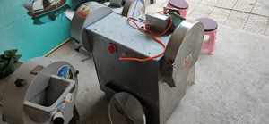 Cortadora de verduras de doble cabezal con cinta transportadora Tamaño de corte ajustable - Product Image 5