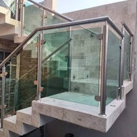 Poteau de balustrade de balcon en verre trempé avec balustres en acier inoxydable 304/316 sans cadre, pince à verre résistante à la rouille