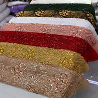 Nouveauté, tissu en dentelle brodée à la main de luxe, tissu coloré avec des strass et des paillettes pour robe de mariée pour femmes