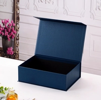 Boîte cadeau personnalisée haut de gamme avec revêtement UV et doublure en éponge pour sac à main, boîte rigide en carton magnétique