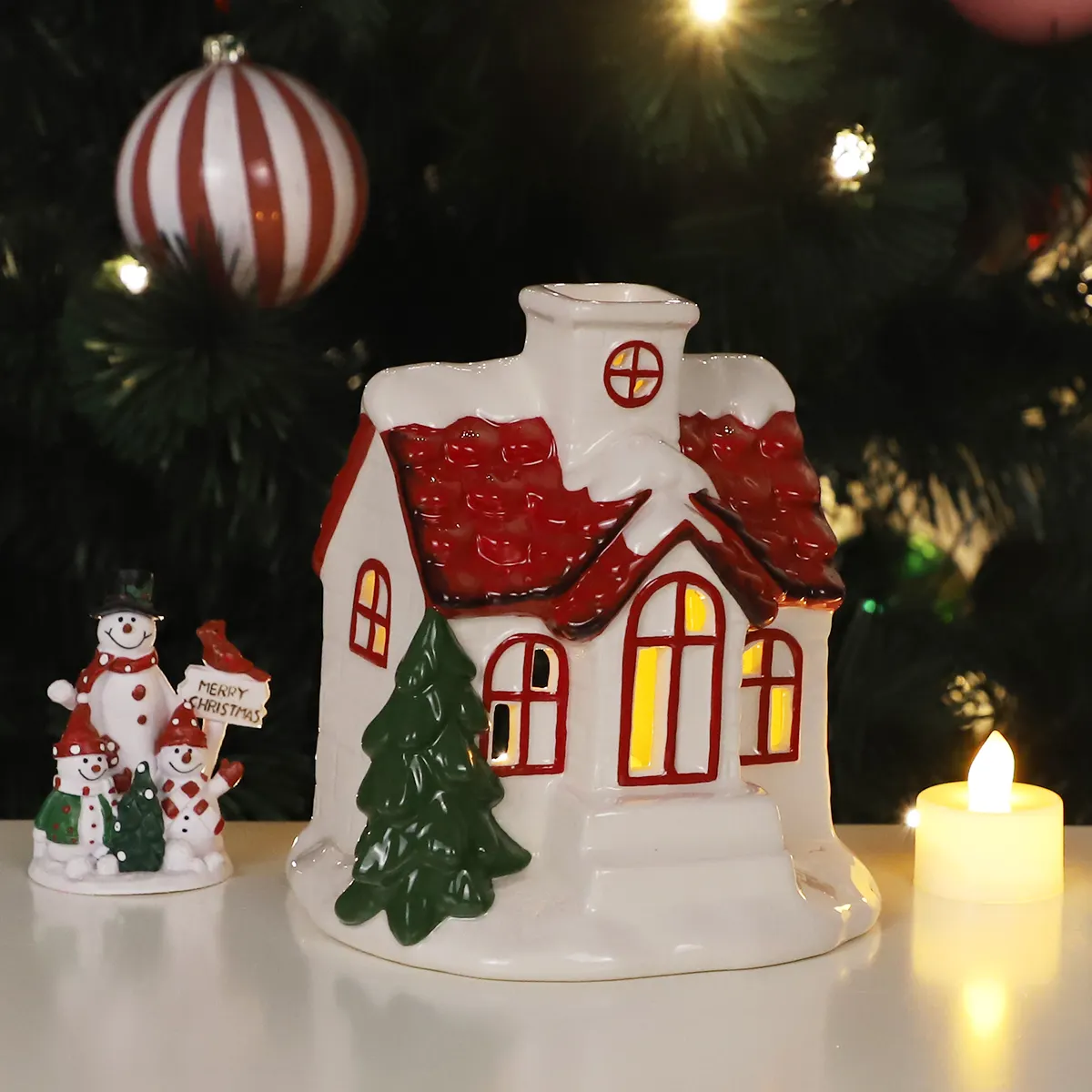 Led Weihnachten Keramik Dorf häuser Kleine Keramik Dorfhaus Porzellan Pre Lit LED Weihnachten Winter Village Großhandel