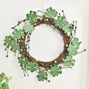 Décoration d'intérieur style ferme, couronne de trèfle vert en plastique faite à la main, multi-pièces, durable, 40x40cm, pour la décoration de portail et de cour, facile à poser - Product Image 3