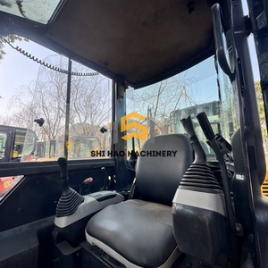 Excavatrice hydraulique sur chenilles Komatsu PC35 d'occasion de 3,5 tonnes, importée du Japon, pour usage agricole et domestique, avec moteur et engrenages de rétrocaveuse - Product Image 3