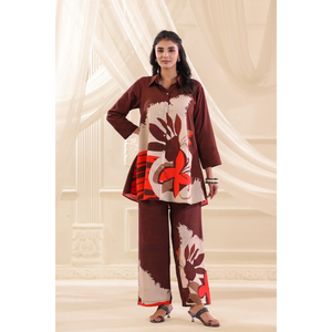 Ensemble coordonné élégant pour femmes, imprimé floral abstrait, tunique à col boutonné avec pantalon large, vêtements tendance - Product Image 1