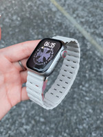 Pour Iwatch Band Double trou respirant Silicone fermoir magnétique Iwatch respirant Silicone Apple Watch Bracelet Bracelet