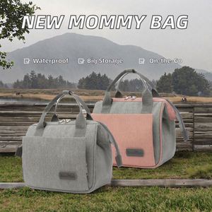 Sac à langer multifonctionnel grande capacité en tissu Oxford imperméable avec port USB, vente chaude 2023, personnalisable OEM - Product Image 3