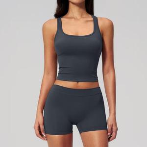 Conjunto Deportivo de 2 Piezas JY con Logotipo Personalizado, Cómodo, Transpirable, Ligero, Sujetador Deportivo sin Costuras, Shorts con Control de Abdomen, Secado Rápido - Product Image 2