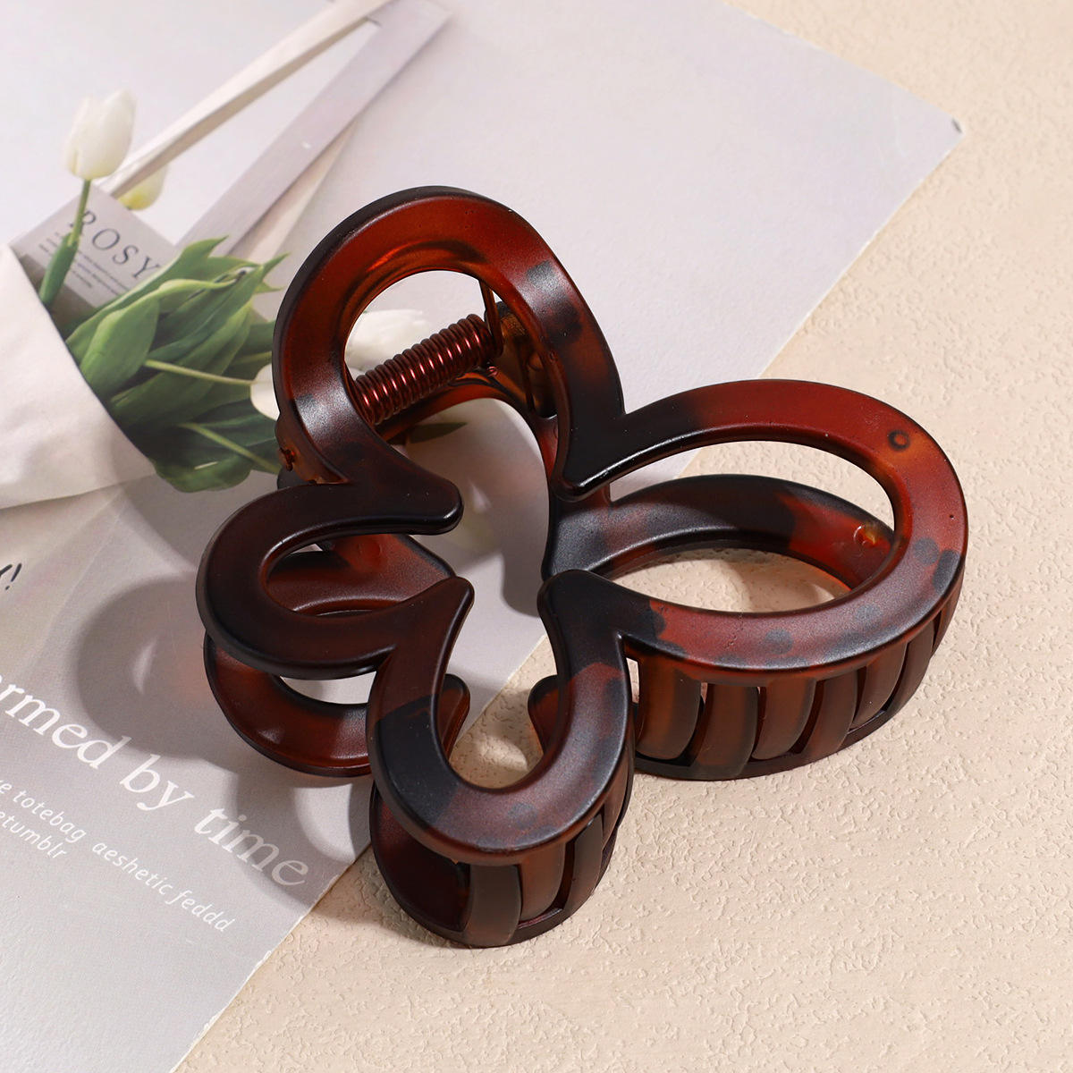 สีน้ำตาลแมตต์