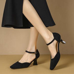 Zapatos de Mujer 6888C, Tipo Mary Jane, de Gamuza, con Punta Cuadrada, Tacón Bajo y Correa en el Tobillo, Cómodos - Product Image 3