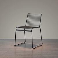 Chaise de café de style industriel Harry Bertoia Mobilier de jardin extérieur à armature métallique noire pour la maison, le bureau ou l'hôtel