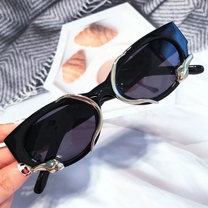 9347 Occhiali da Sole Donna <span class=keywords><strong>di</strong></span> Lusso Vintage con Montatura a <span class=keywords><strong>Serpente</strong></span> e Lenti Cat Eye per il 2025 - Product Image 4