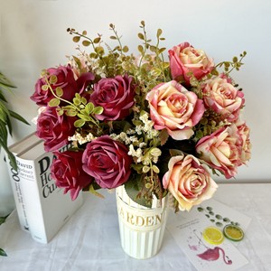 ชุดดอกกุหลาบประดิษฐ์สำหรับงานแต่งงาน รุ่น Wedding Rose Series จำนวน 11 ดอก สีม่วง สำหรับตกแต่งบ้าน อุปกรณ์ประกอบฉากงานแต่งงาน ช่อดอกไม้ - Product Image 1
