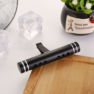 56H Bán Buôn Biểu Tượng Tùy Chỉnh Nước Hoa Xe Hơi Mùi Trong Xe Nhôm Hợp Kim Làm Mát Không Khí Xe Rỗng Chai Khuếch Tán - Product Image 6