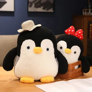 Cappello con fiocco farcito all'ingrosso personalizzato pinguino peluche per bambino cuscino cuscino per bambola giocattolo
