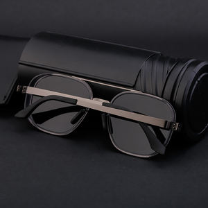 Partagas moda estilo Punk logotipo personalizado polarizado conducción TR90 plástico <span class=keywords><strong>acero</strong></span> cuadrado UV400 sombras gafas de sol para hombres - Product Image 2