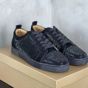 Nuevo Estilo de Zapatos Deportivos para Hombre, Ligeros, Transpirables, Antiolor, a la Moda, para Correr, Caminar y Tenis, con Diseño de Fondo Rojo - Product Image 1